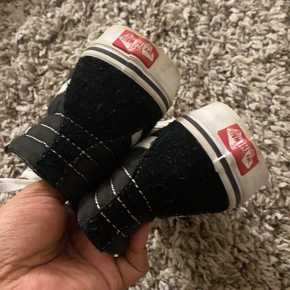Vans - Picture 4 of 7